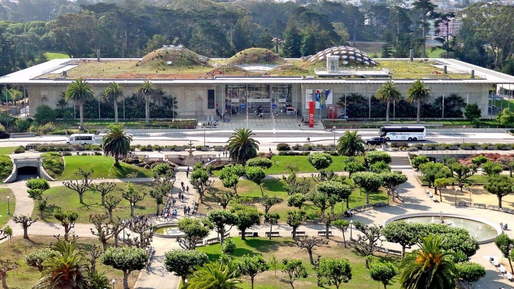 Sustainable architecture at the California Academy of Sciences