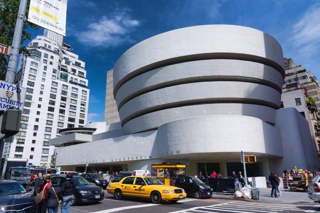 Guggenheim Museum curvilinear forms