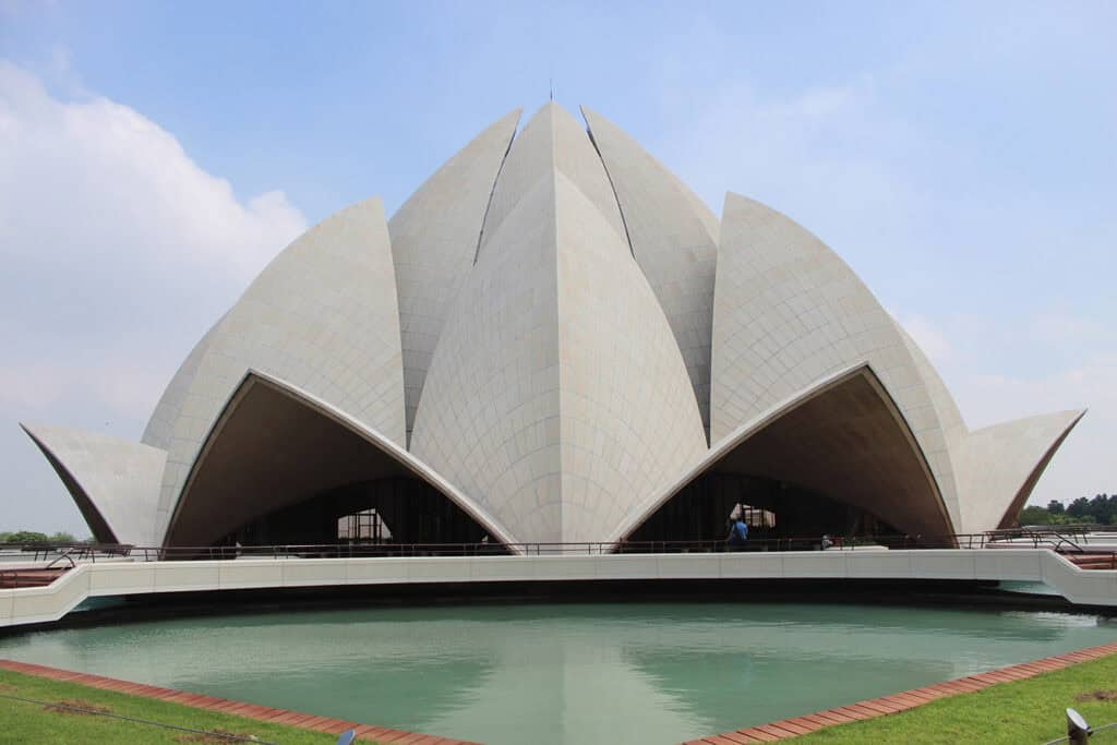 Lotus Temple modern organic architecture