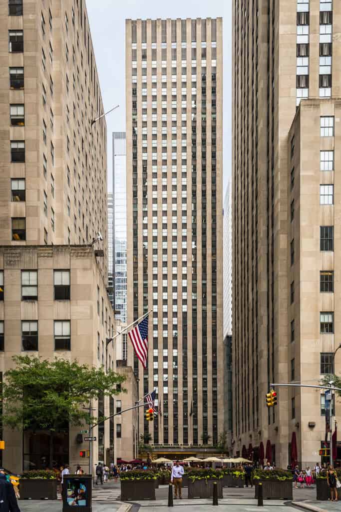 Rockefeller Center NYC grid forms