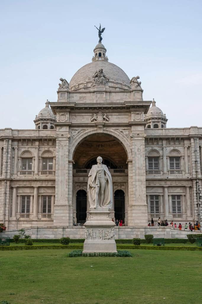 Statue in front of Victoria Memorial, Kolkata, India