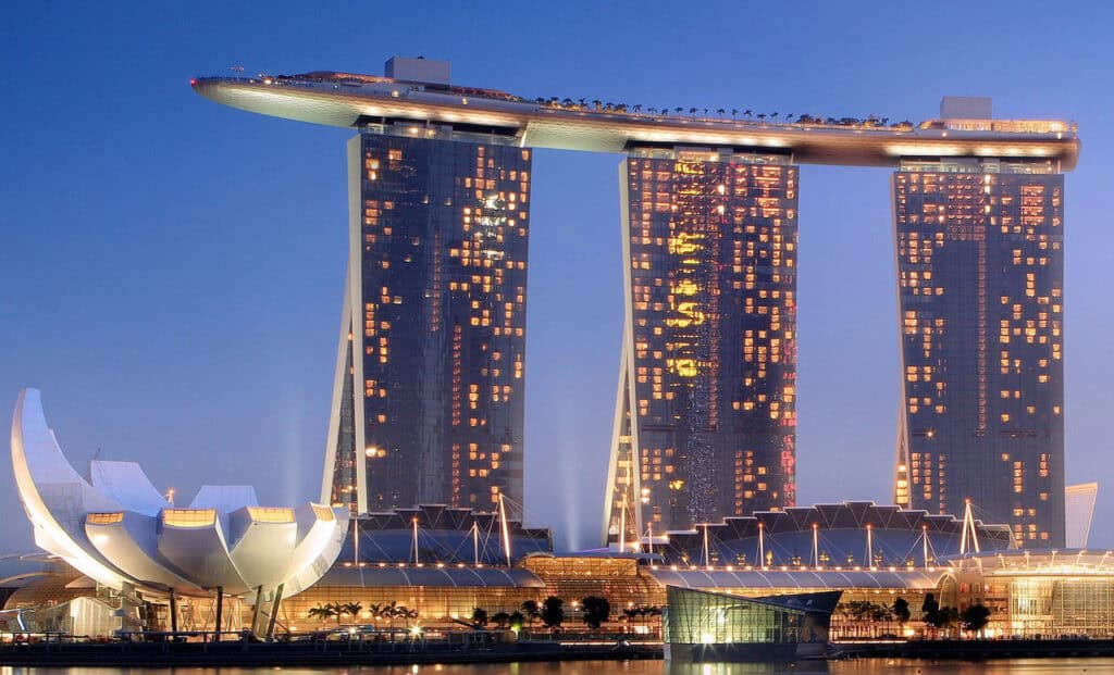 Marina Bay Sands, a luxury resort in Singapore with distinctive rooftop design