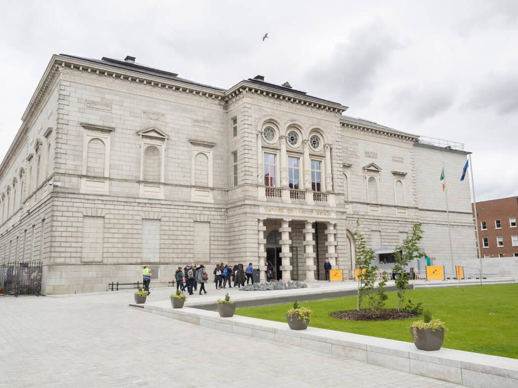 National Gallery of Ireland, combining traditional and modern design