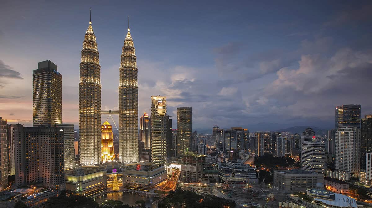 Petronas Twin Towers, renowned twin skyscrapers in Kuala Lumpur, Malaysia