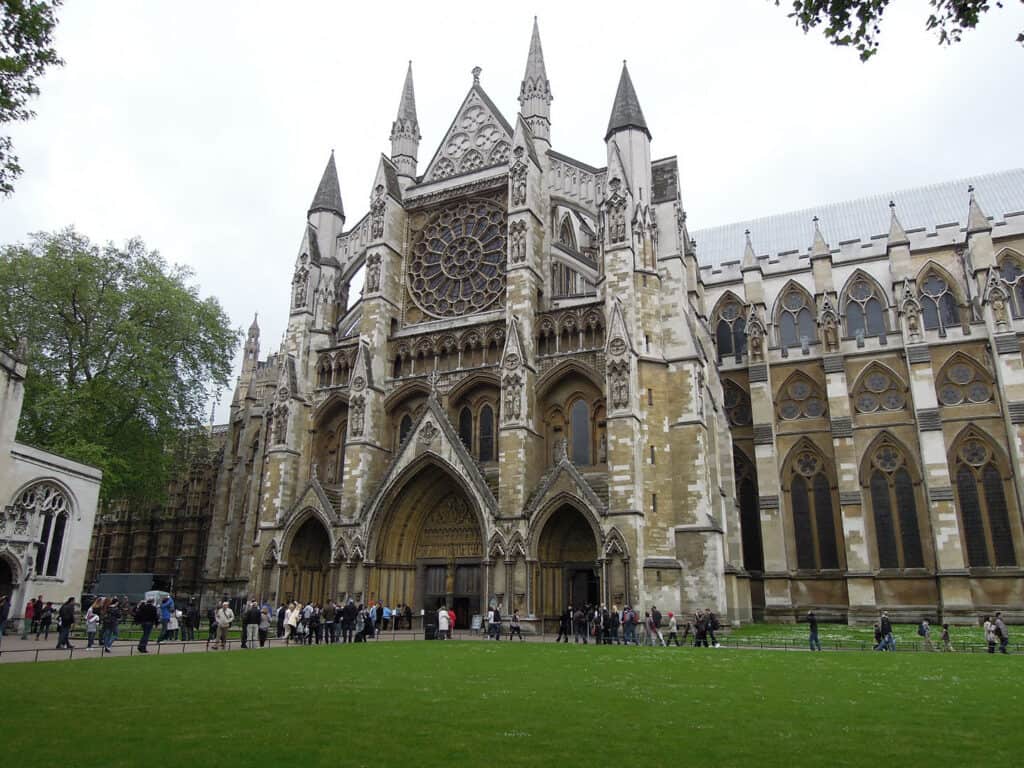 Facade of Westminster Abbey with intricate Gothic details.