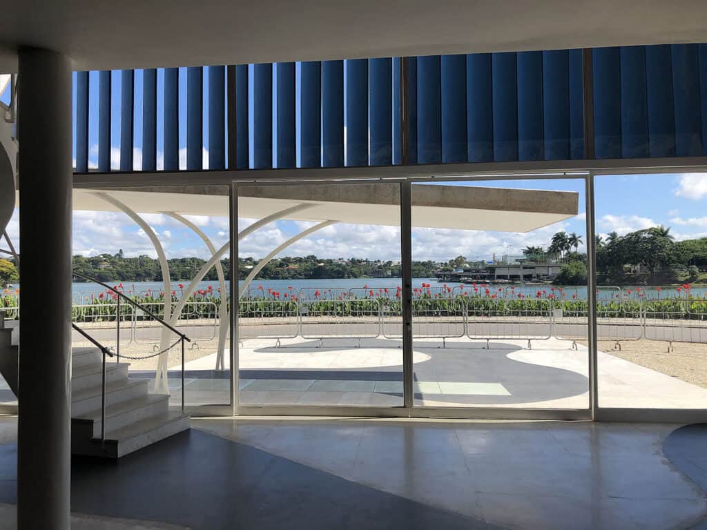 Church of Saint Francis of Assisi, Niemeyer, with light and shadow play