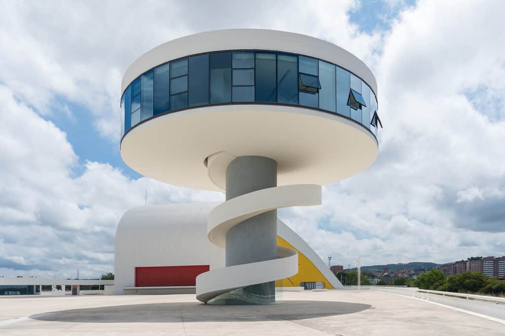 Oscar Niemeyer International Cultural Centre, modern architectural landmark