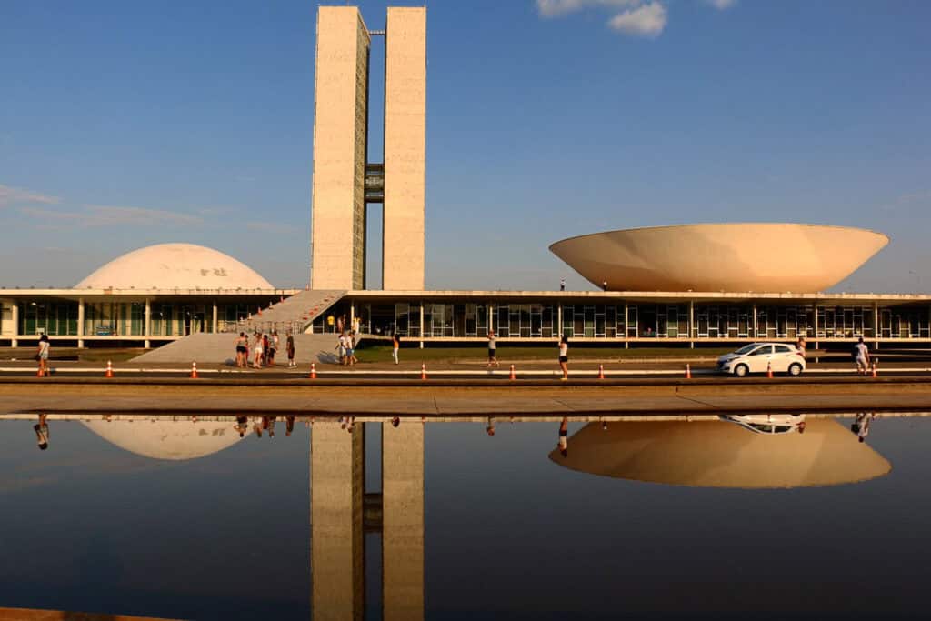 National Congress of Brazil, concrete building with domes