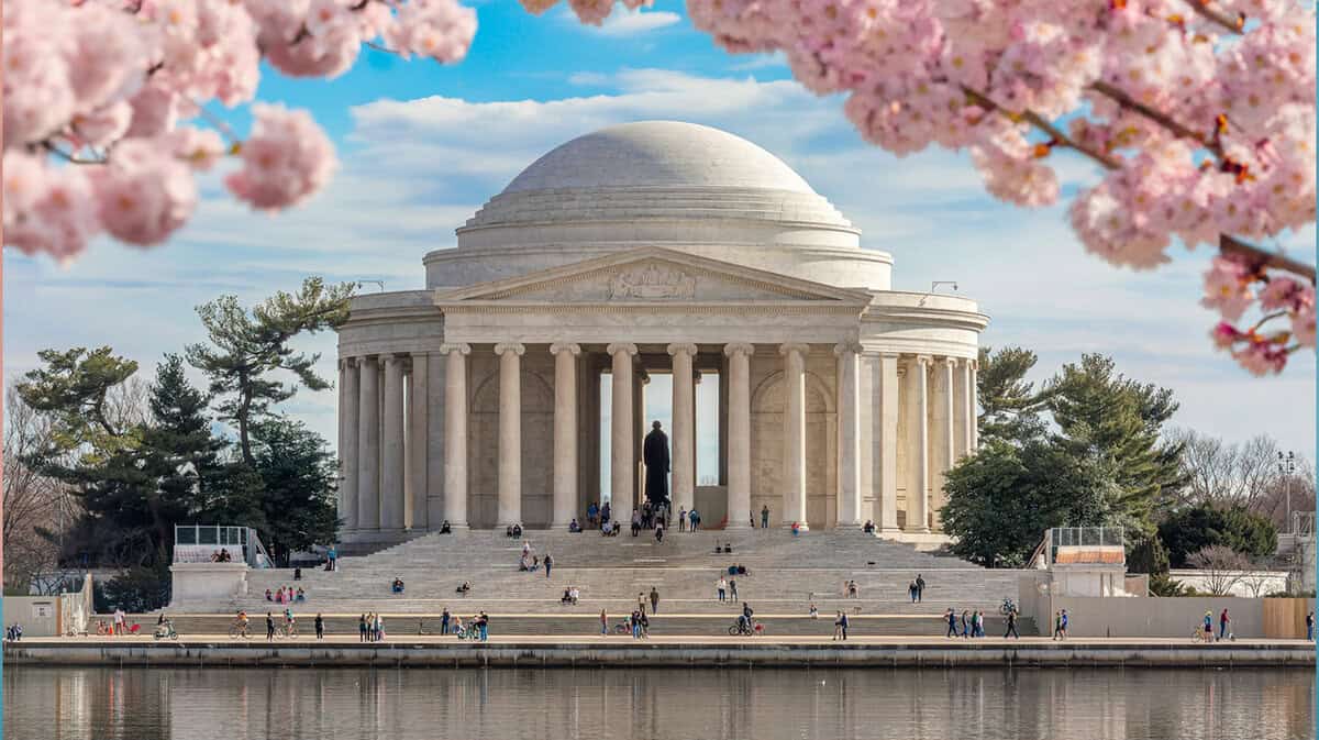 Symmetry in Jefferson Memorial