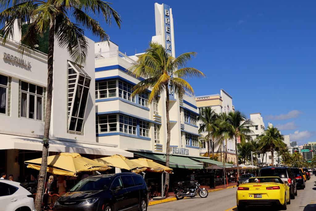 Stylish Art Deco hotel in the heart of Miami Beach