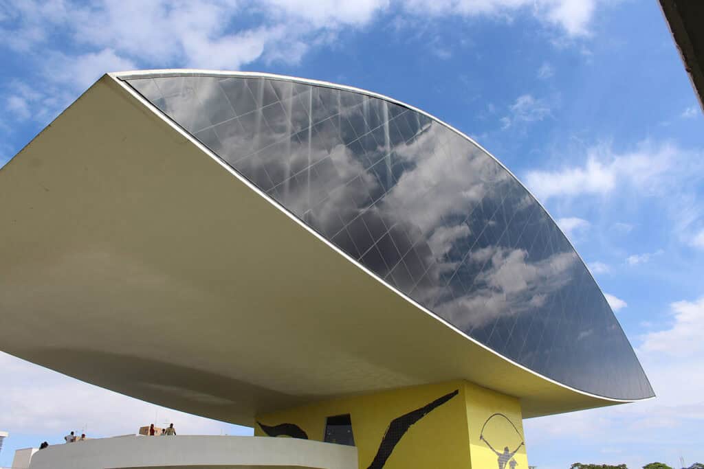 Oscar Niemeyer Museum, innovative and futuristic architecture