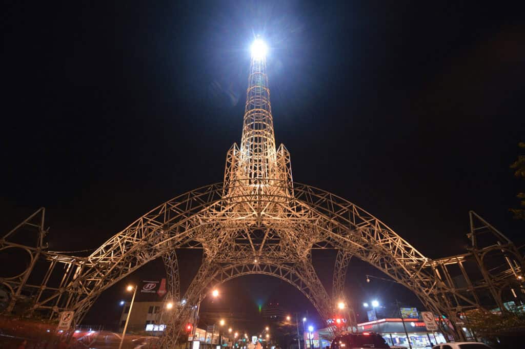 Torre del Reformador, iconic tower in Guatemala City