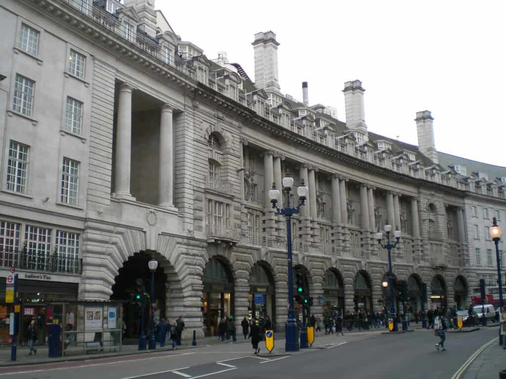 Regency architectural style in London