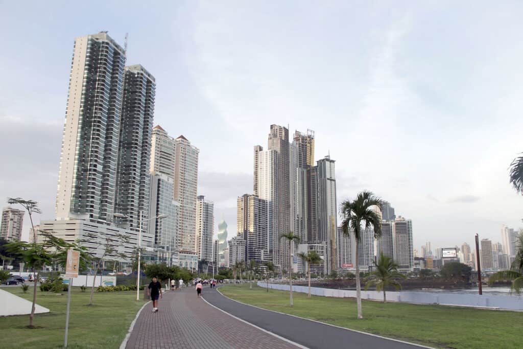 Cinta Costera, urban waterfront landmark in Panama City