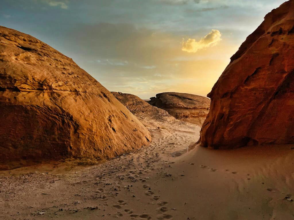 Tuwaiq Escarpment, Saudi Arabia