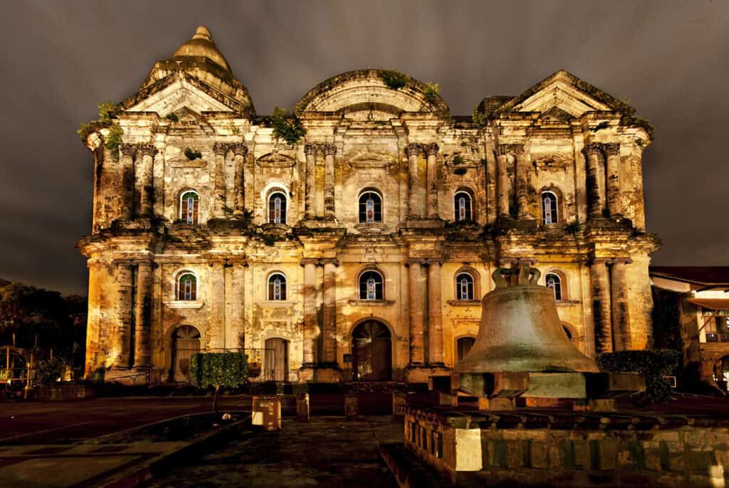 Taal Basilica illuminated at night