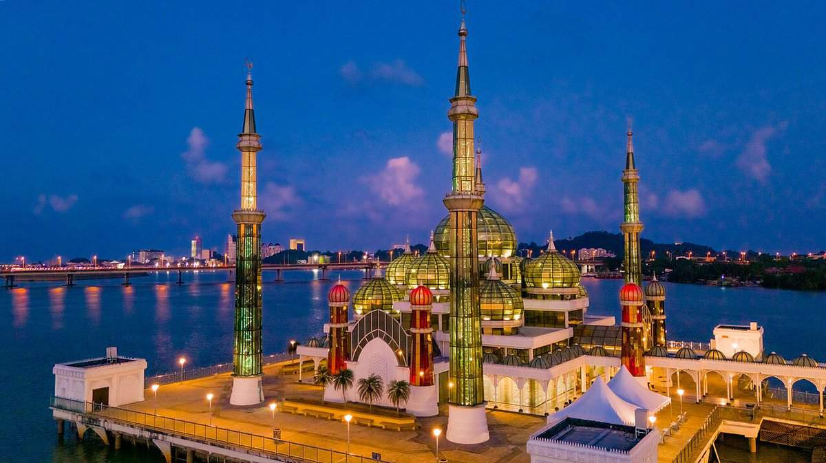 8 Most Beautiful Mosques in the World