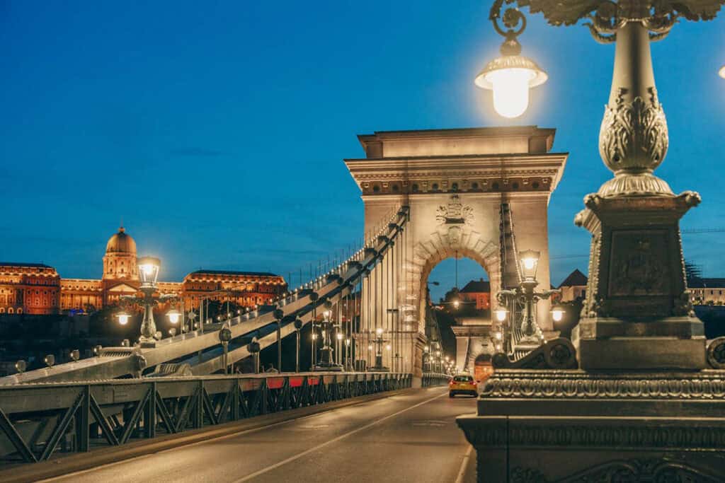 Széchenyi Chain Bridge, Budapest landmark
