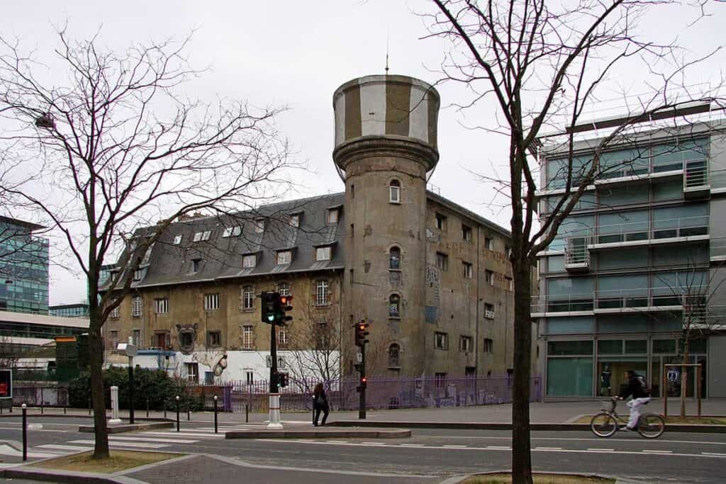Les Frigos artistic space Paris