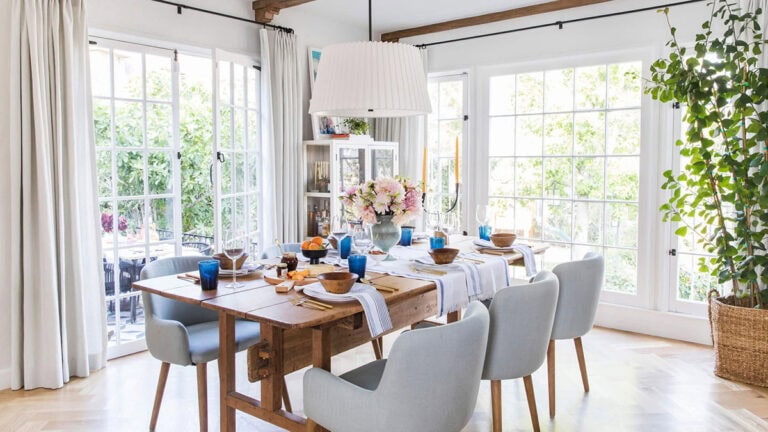Modern Cottage Interior Designs: 7 Stunning Style
