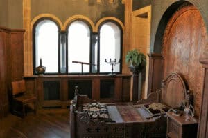 Medieval Interior Design: 5 Essential and Key Elements